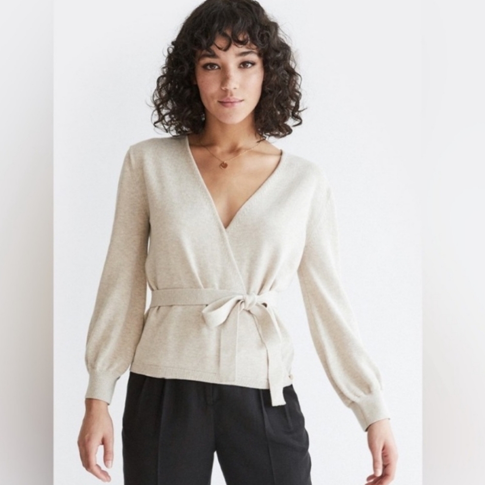 LAST CHANCE!! Vetta Balloon Sleeve Wrap Blouse